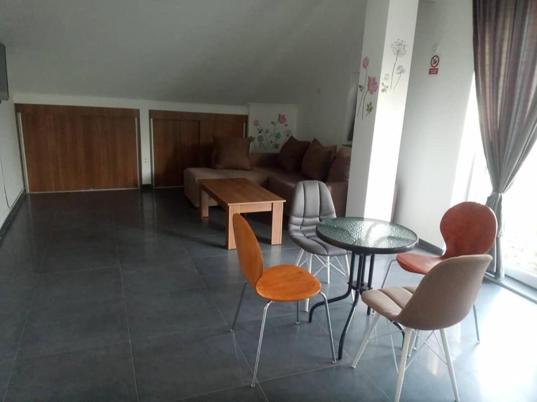Hotel Yard House Trpejca à Ohrid Extérieur photo